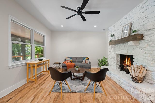 156 & 158 State Street, Asheville, NC 28806