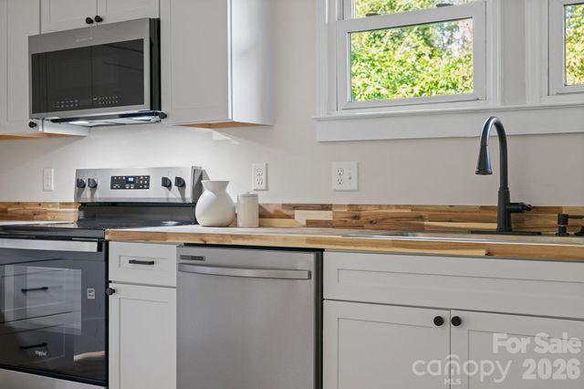 156 & 158 State Street, Asheville, NC 28806