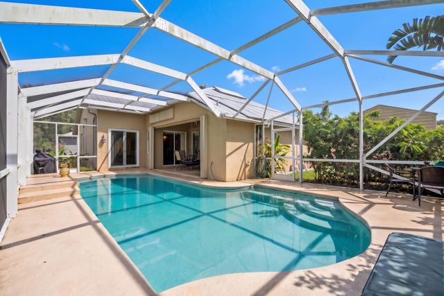 301 SW Buzby Court, Port St. Lucie, Port St Lucie, FL 34953