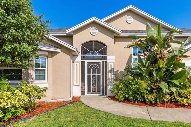 301 SW Buzby Court, Port St. Lucie, Port St Lucie, FL 34953