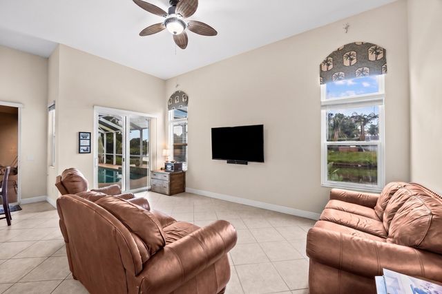 301 SW Buzby Court, Port St. Lucie, Port St Lucie, FL 34953