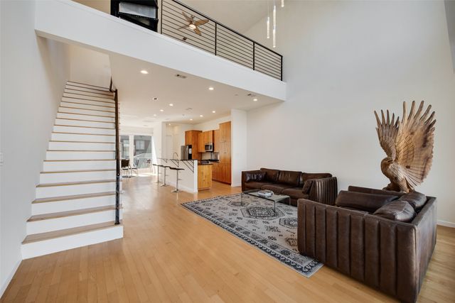 959 W Bluff Street 105, Fort Worth, TX 76102