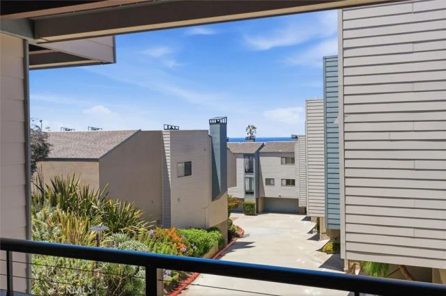 439 Camino De Las Colinas, Redondo Beach, CA 90277