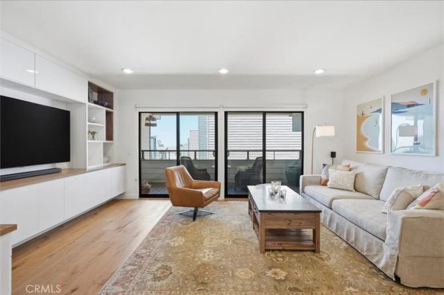 439 Camino De Las Colinas, Redondo Beach, CA 90277