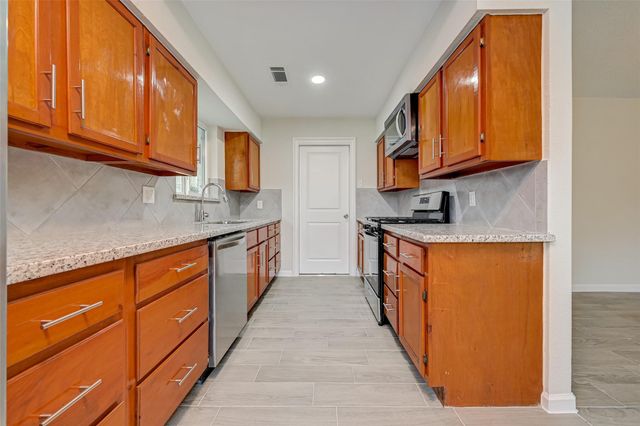 17114 Folsom Drive, Houston, TX 77049