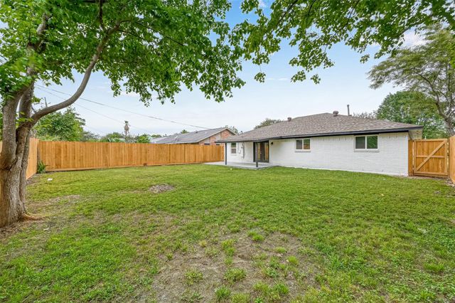 17114 Folsom Drive, Houston, TX 77049