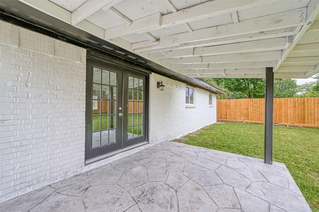 17114 Folsom Drive, Houston, TX 77049