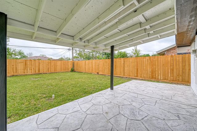 17114 Folsom Drive, Houston, TX 77049