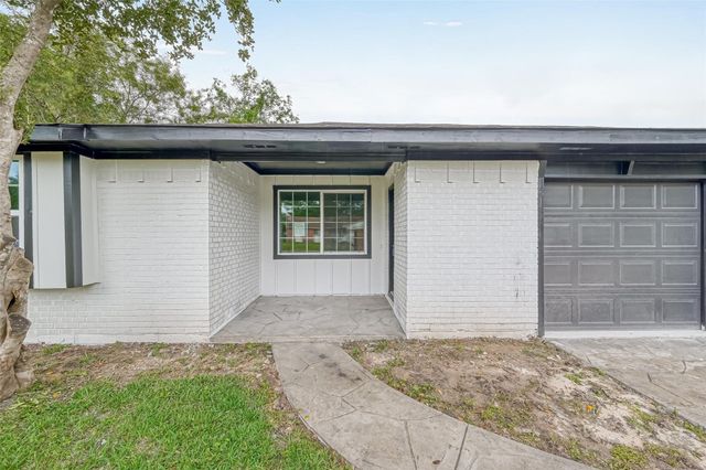 17114 Folsom Drive, Houston, TX 77049