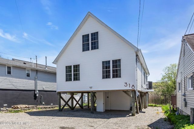 318 Elizabeth Avenue, Toms River, NJ 08753
