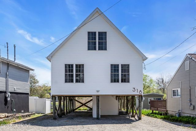 318 Elizabeth Avenue, Toms River, NJ 08753