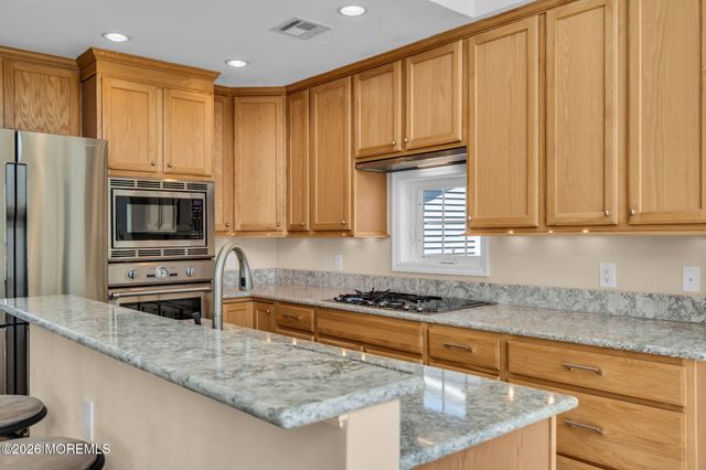 318 Elizabeth Avenue, Toms River, NJ 08753
