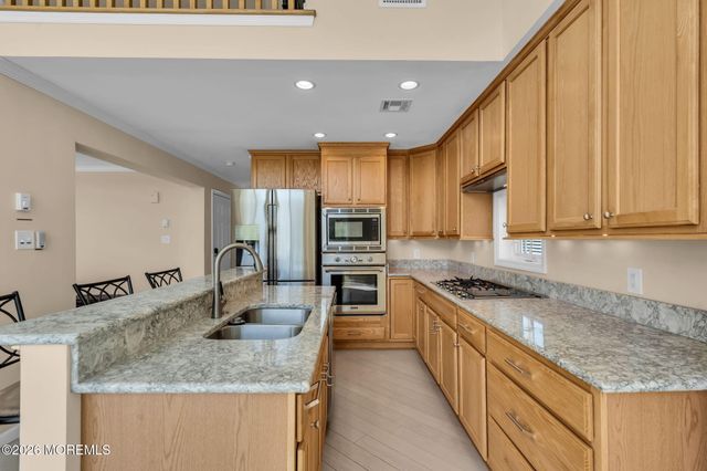 318 Elizabeth Avenue, Toms River, NJ 08753