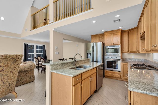 318 Elizabeth Avenue, Toms River, NJ 08753