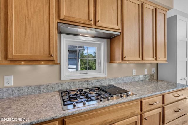 318 Elizabeth Avenue, Toms River, NJ 08753