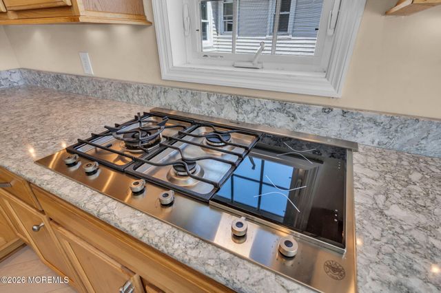 318 Elizabeth Avenue, Toms River, NJ 08753