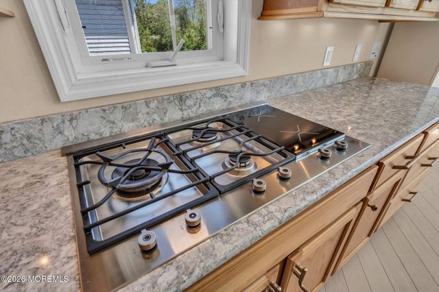 318 Elizabeth Avenue, Toms River, NJ 08753