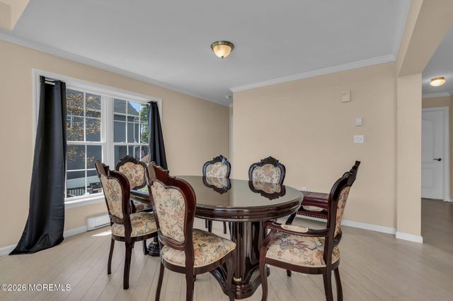 318 Elizabeth Avenue, Toms River, NJ 08753