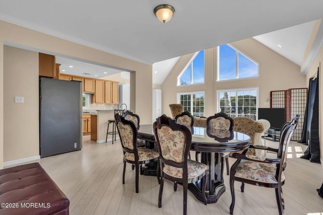 318 Elizabeth Avenue, Toms River, NJ 08753