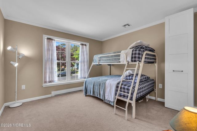 318 Elizabeth Avenue, Toms River, NJ 08753
