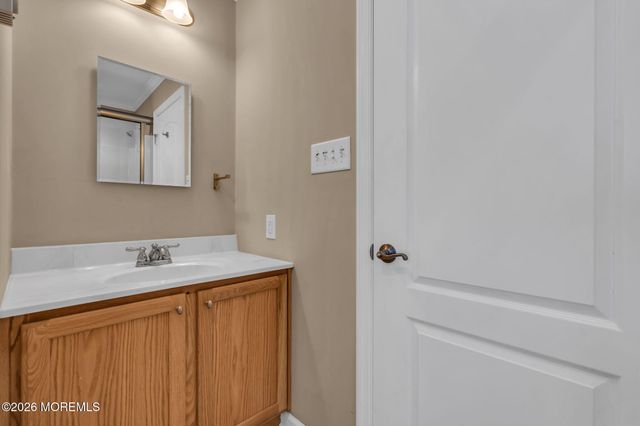 318 Elizabeth Avenue, Toms River, NJ 08753