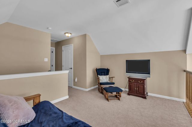 318 Elizabeth Avenue, Toms River, NJ 08753