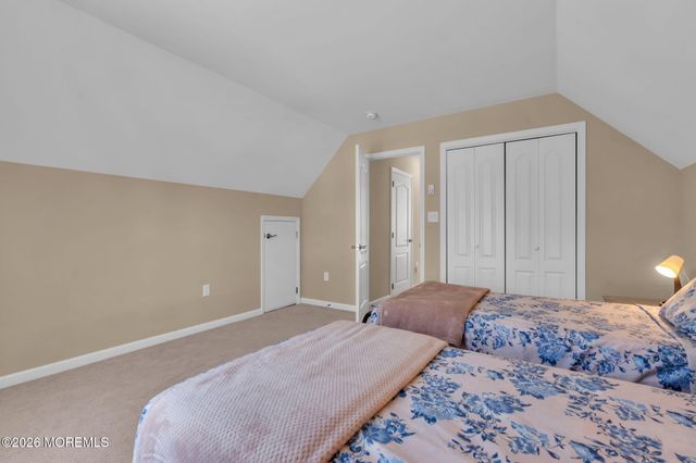 318 Elizabeth Avenue, Toms River, NJ 08753