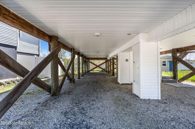 318 Elizabeth Avenue, Toms River, NJ 08753