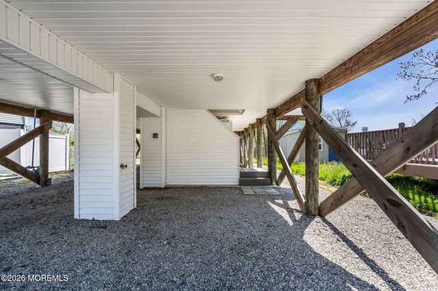 318 Elizabeth Avenue, Toms River, NJ 08753