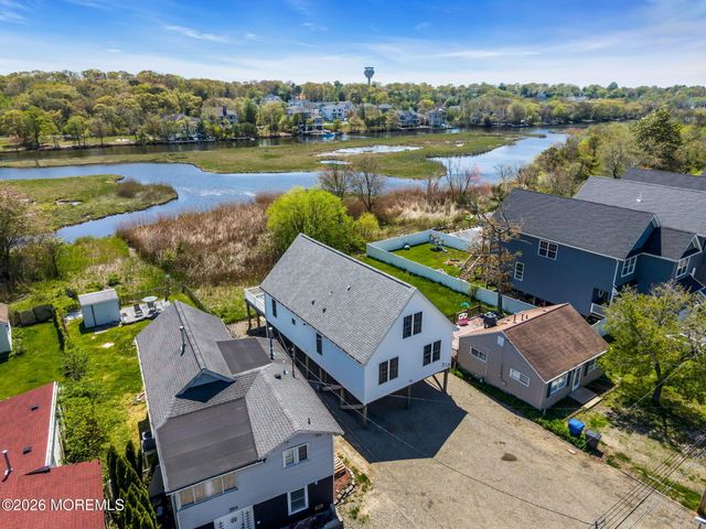 318 Elizabeth Avenue, Toms River, NJ 08753