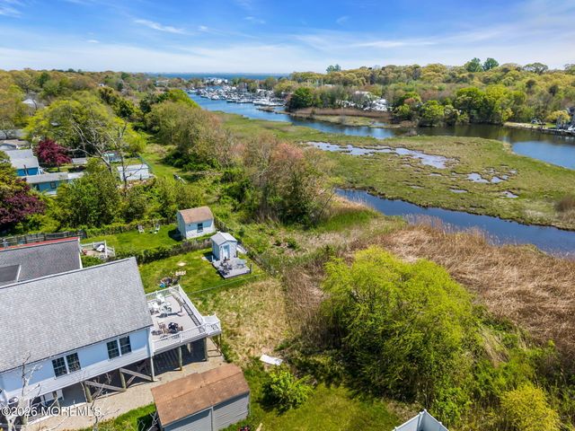 318 Elizabeth Avenue, Toms River, NJ 08753