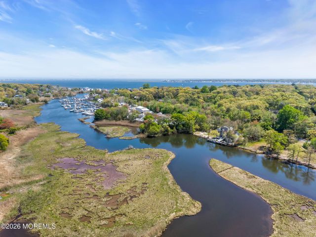 318 Elizabeth Avenue, Toms River, NJ 08753