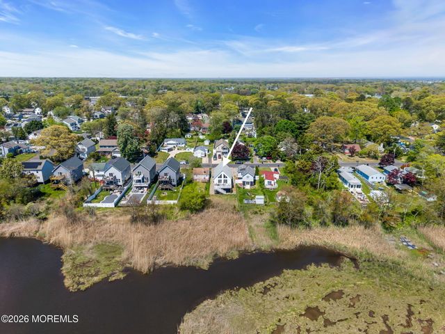 318 Elizabeth Avenue, Toms River, NJ 08753