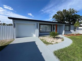 2811 AUBURN AVENUE W, Tampa, FL 33614