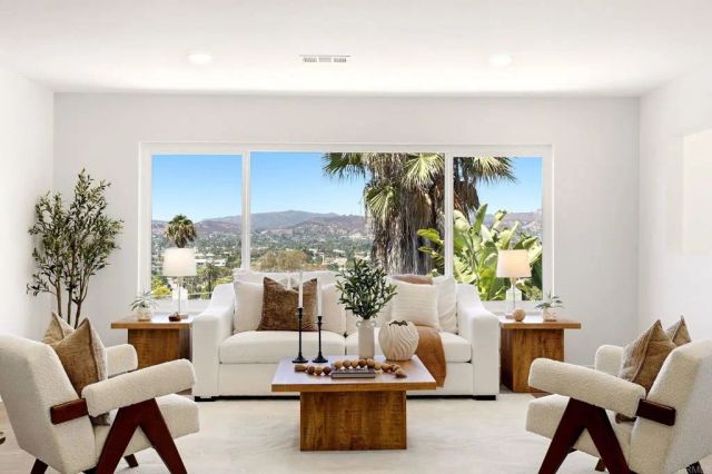 1024 Circle Drive, Escondido, CA 92025