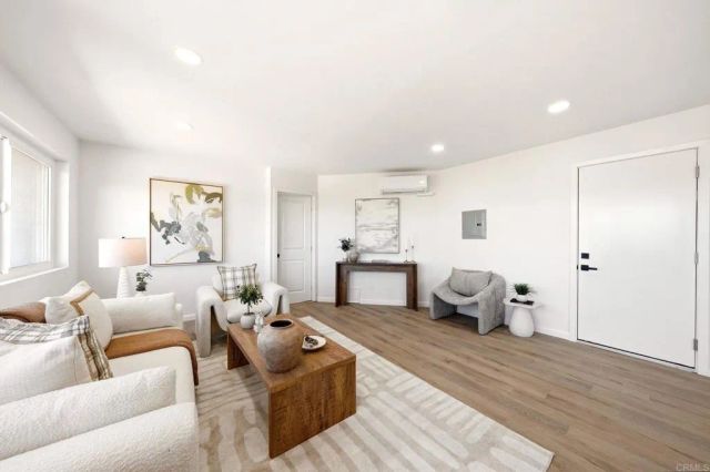 1024 Circle Drive, Escondido, CA 92025