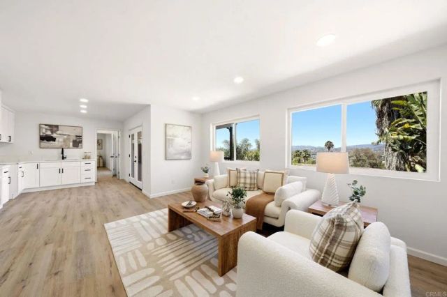 1024 Circle Drive, Escondido, CA 92025