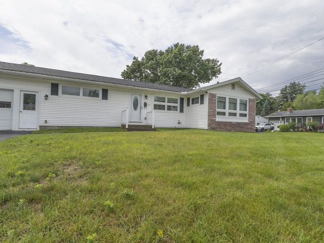 42 Suburban Square, South Burlington, VT 05403