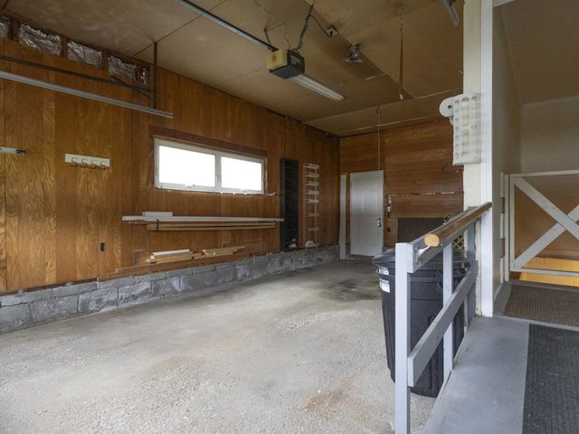 42 Suburban Square, South Burlington, VT 05403
