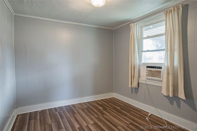 4743 E 6th Street, Tulsa, OK 74112