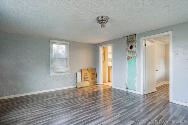 4743 E 6th Street, Tulsa, OK 74112