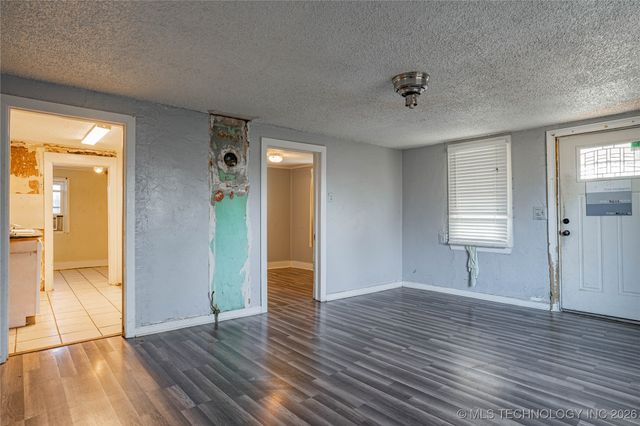 4743 E 6th Street, Tulsa, OK 74112