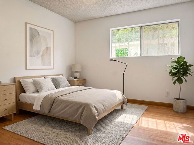2660 Newell Street, Los Angeles, CA 90039