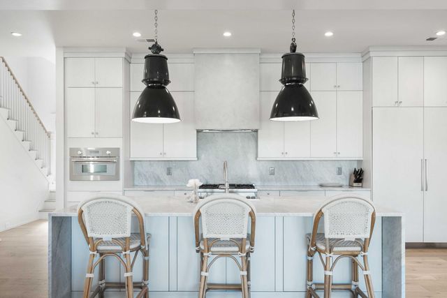 309 Carolina Boulevard, Isle Of Palms, SC 29451