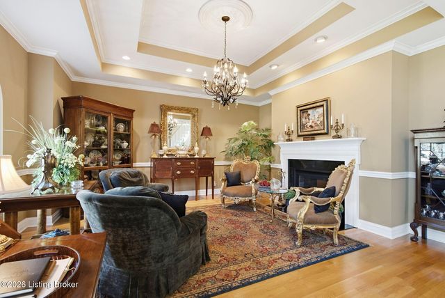 2615 Alia Cir, Louisville, KY 40222