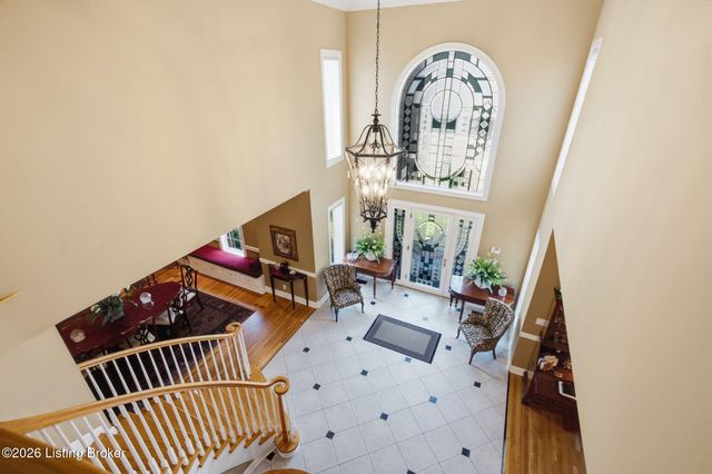 2615 Alia Cir, Louisville, KY 40222
