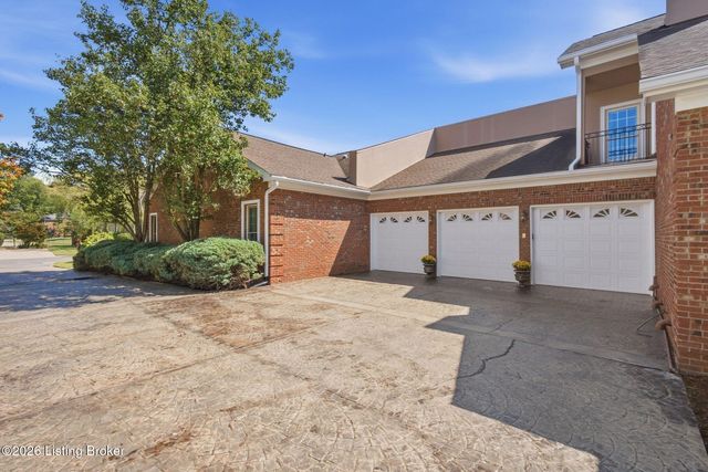 2615 Alia Cir, Louisville, KY 40222