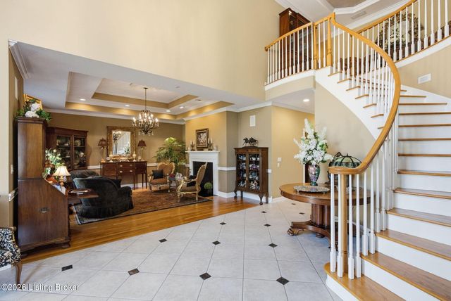 2615 Alia Cir, Louisville, KY 40222