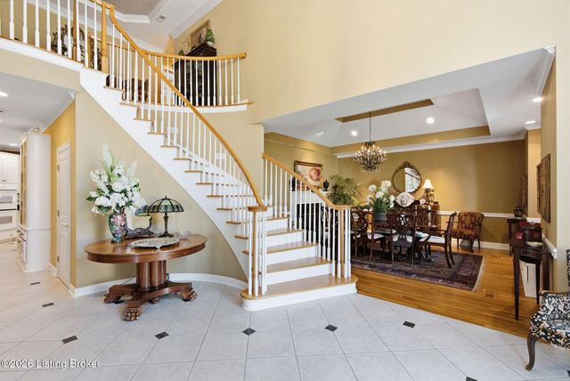 2615 Alia Cir, Louisville, KY 40222