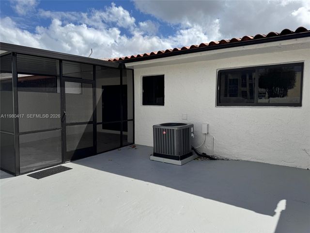 9425 SW 4th Ln 9425, Miami, FL 33174